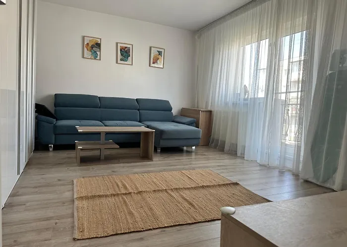 Geo In The Center Apartment Bucharest